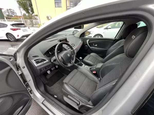 Renault Mégane Sport Tourer 2014 1.5 dCi GT Line SS