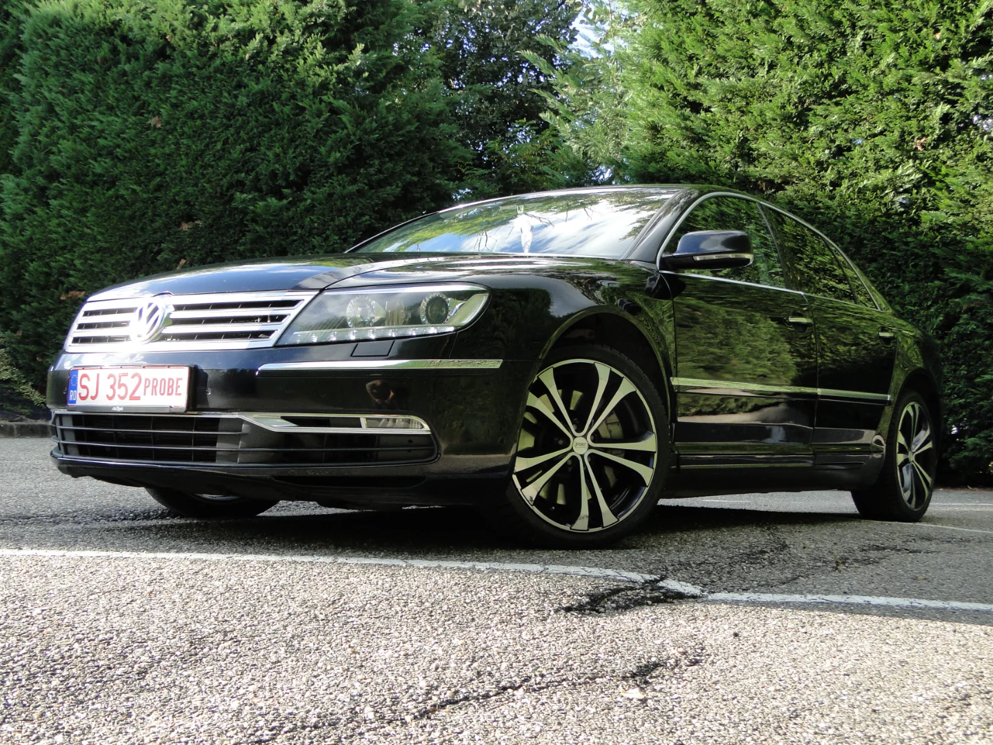 VOLKSWAGEN PHAETON 2011