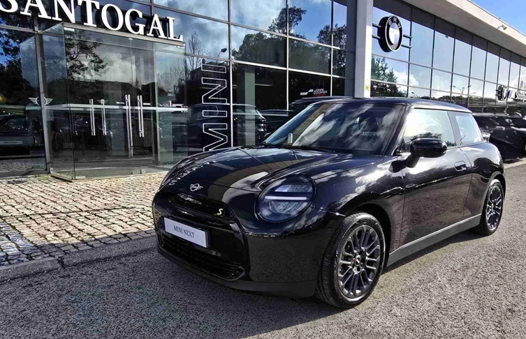 MINI - Mini - Mini Cooper SE Essential XS