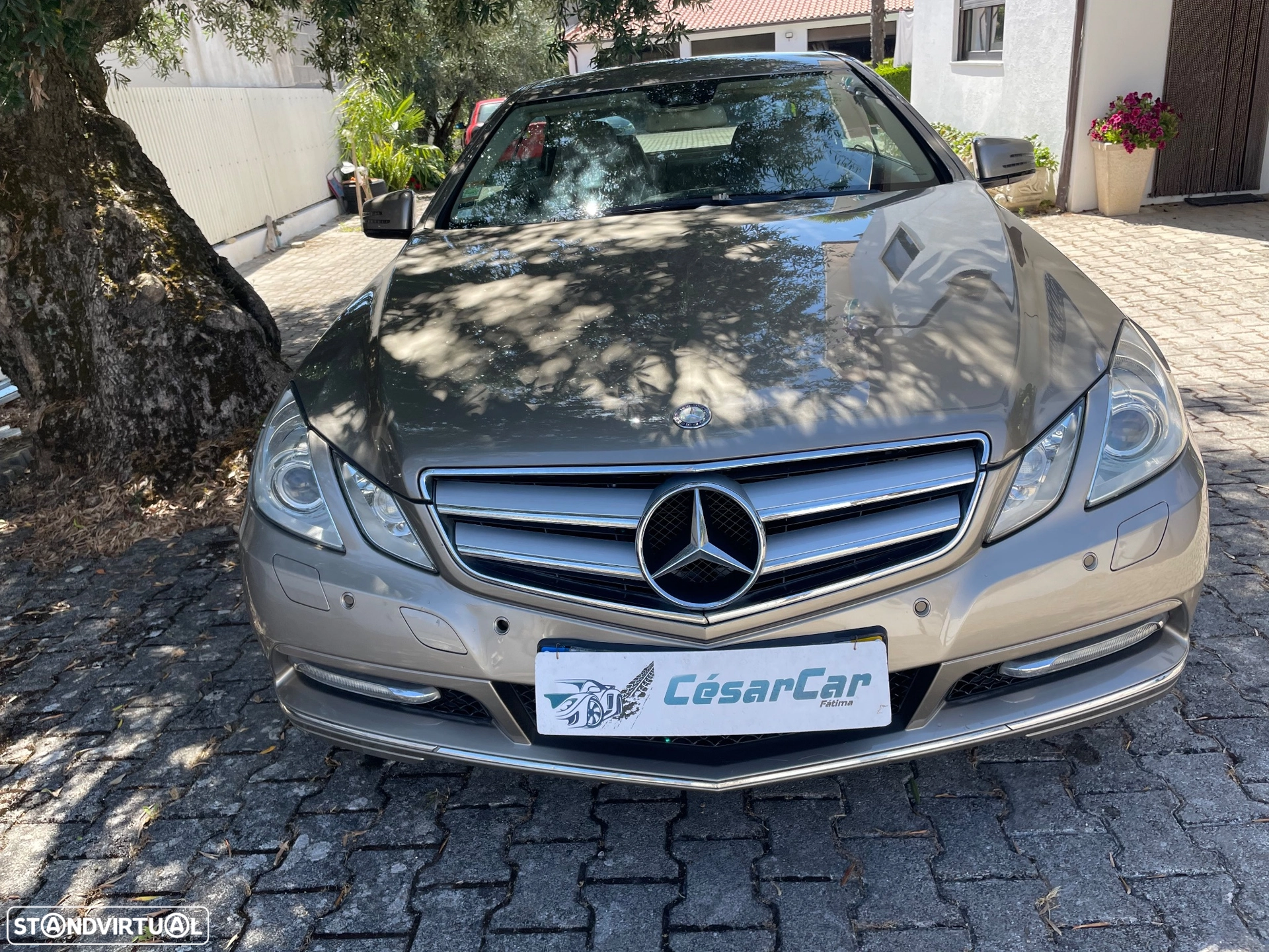 Mercedes-Benz E 220