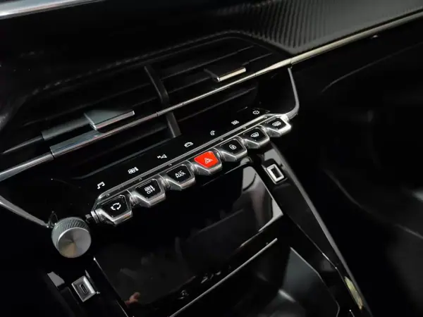 Peugeot 208 2019 1.2 PureTech Allure EAT8