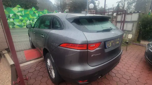 Jaguar F-Pace 2018 3.0 V6 AWD Elegance
