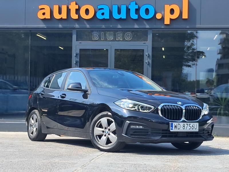 BMW SERIA 1 2022