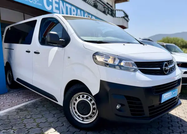Opel Vivaro 2022 1.5 CDTi L3H1 Essentia 102Cv | PELE | 9 LUGARES